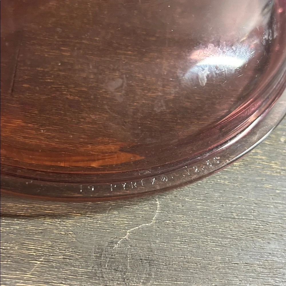 Pyrex V2.5C cranberry glass replacement lid, designed for the Corning‎ Visions